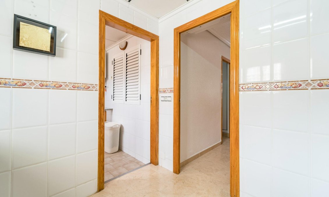 Resale - Duplex -
Torrevieja - Playa De Los Naufragos