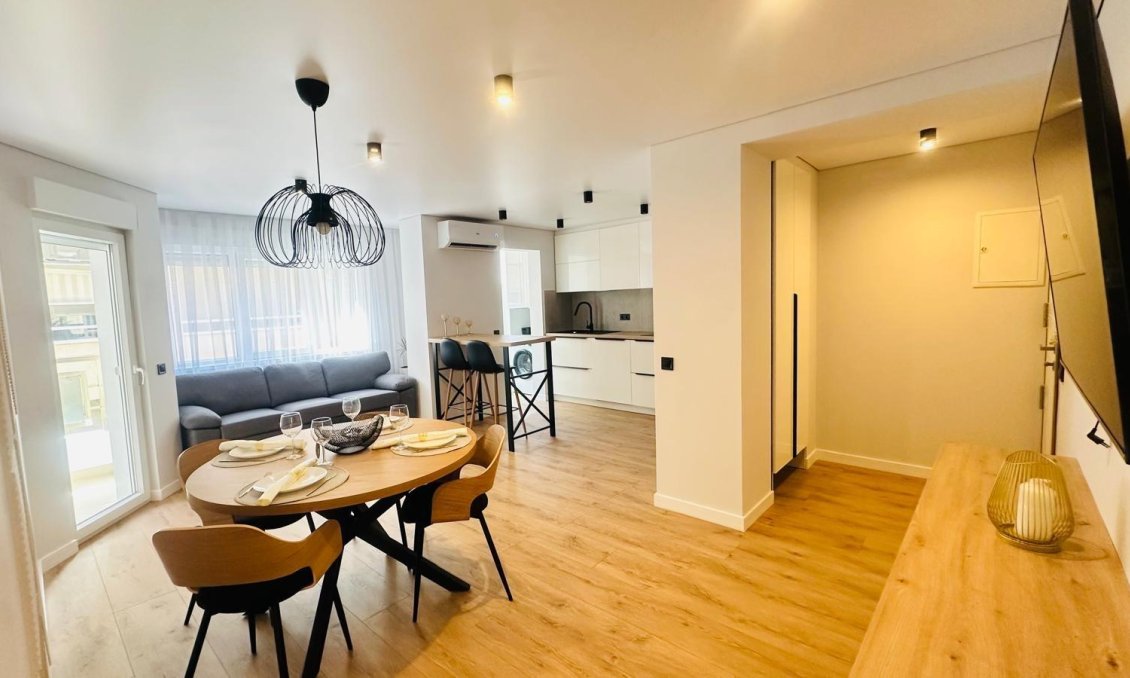 Wiederverkauf - Wohnung -
Torrevieja - Playa del Cura