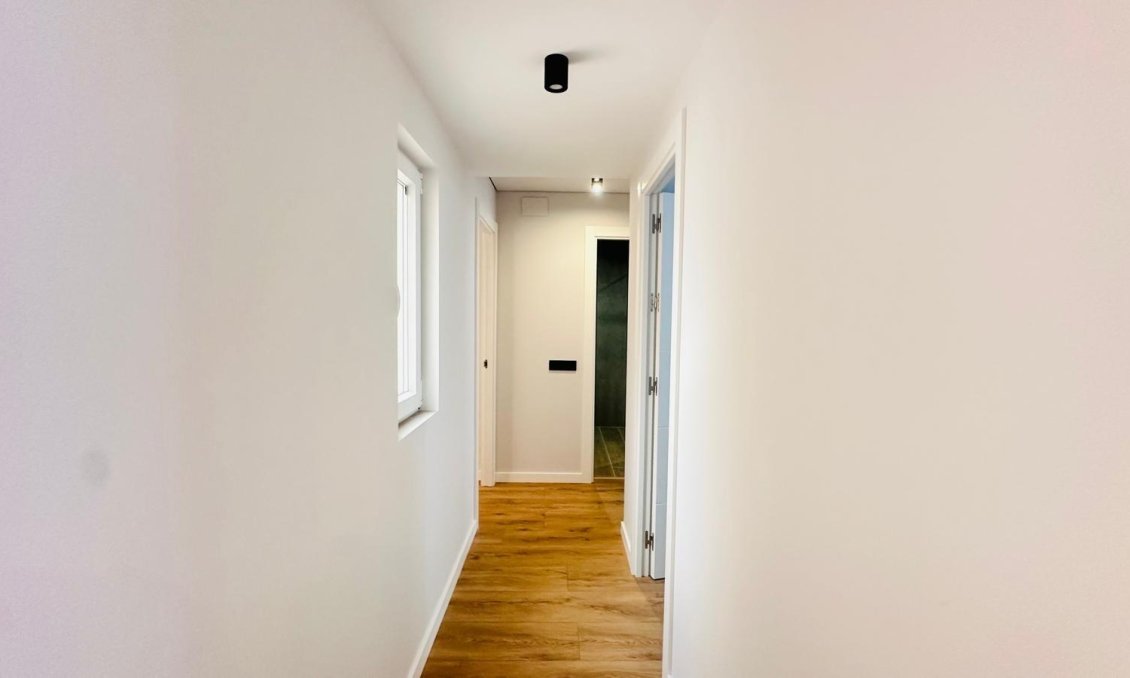 Wiederverkauf - Wohnung -
Torrevieja - Playa del Cura