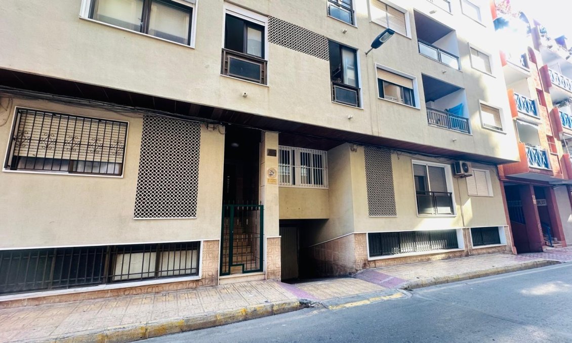 Wiederverkauf - Wohnung -
Torrevieja - Playa del Cura