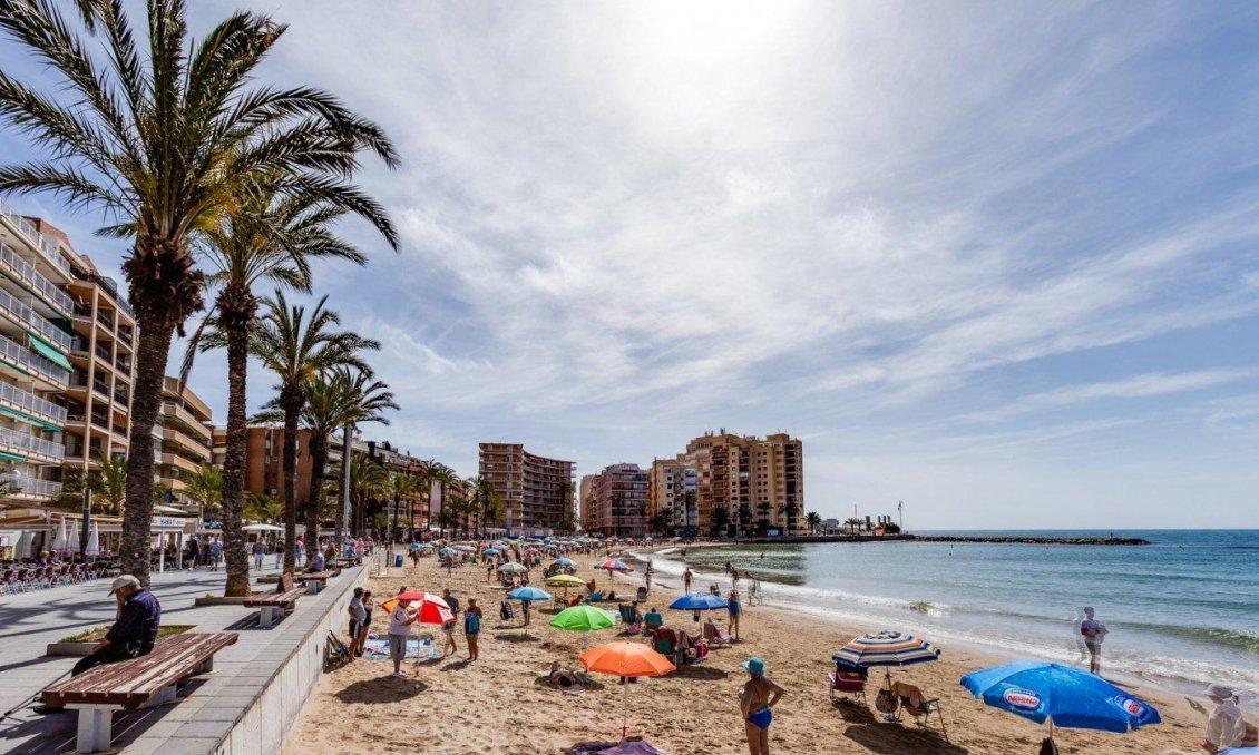 Wiederverkauf - Wohnung -
Torrevieja - Playa del Cura
