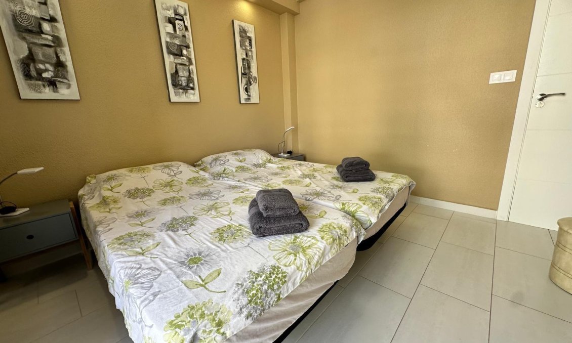 Wiederverkauf - Wohnung -
Torrevieja - Paseo Maritimo