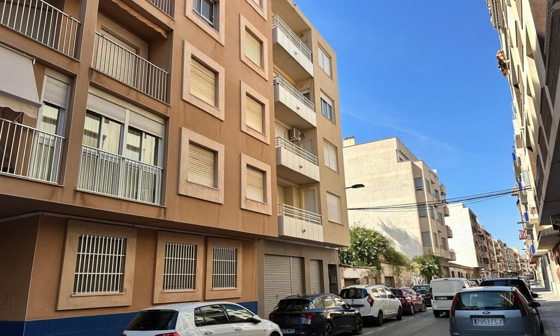 Wiederverkauf - Wohnung -
Torrevieja - Paseo Maritimo