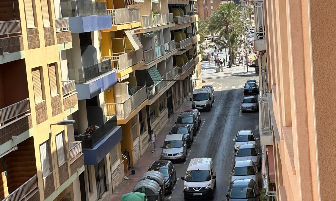 Wiederverkauf - Wohnung -
Torrevieja - Paseo Maritimo