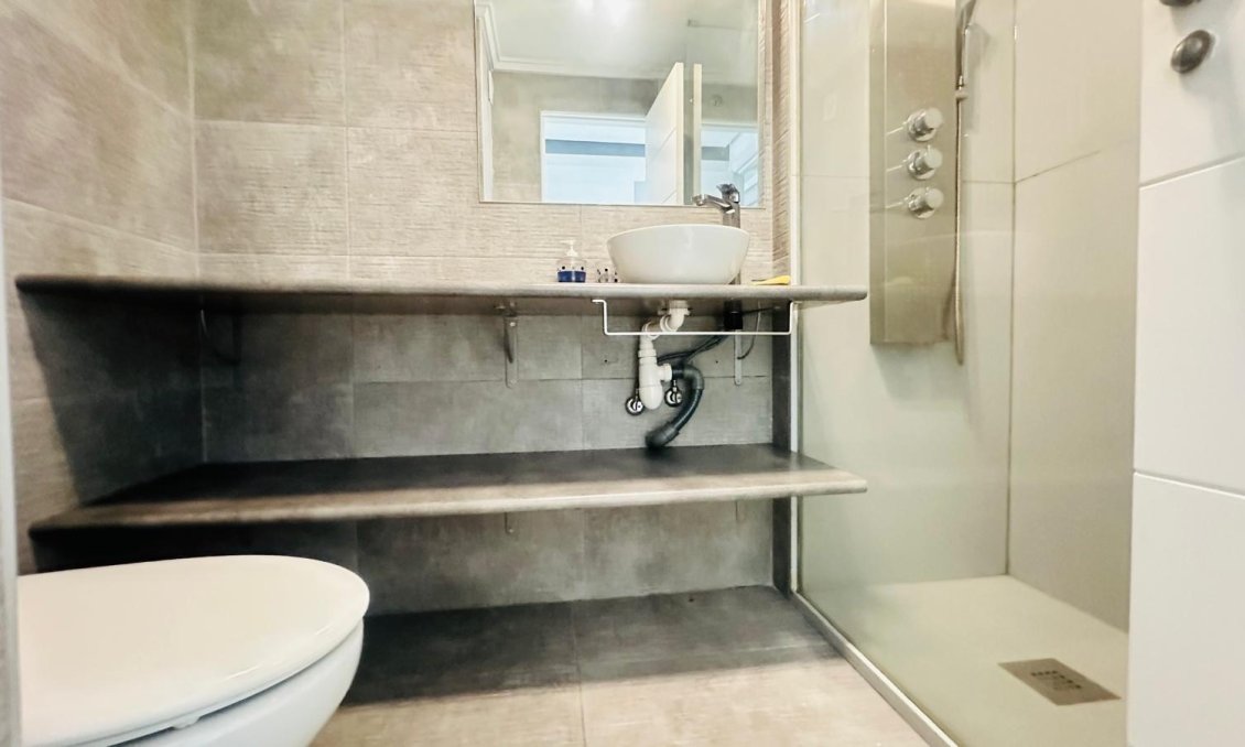 Resale - Penthouse -
Torrevieja - Playa del Cura