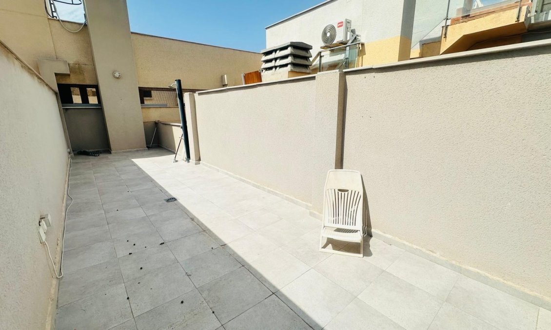 Resale - Penthouse -
Torrevieja - Playa del Cura