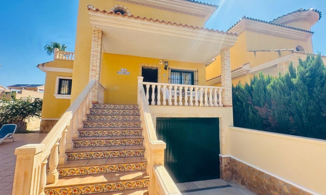 Resale - Villa -
Orihuela Costa - PAU 8