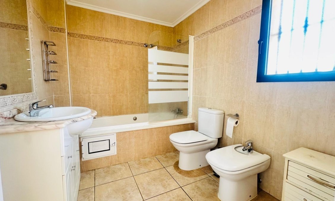 Resale - Villa -
Orihuela Costa - PAU 8