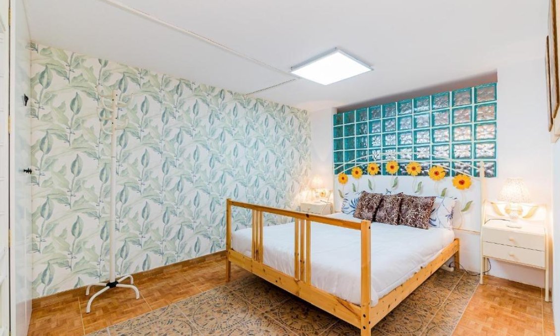 Resale - Duplex -
Torrevieja - Acequion