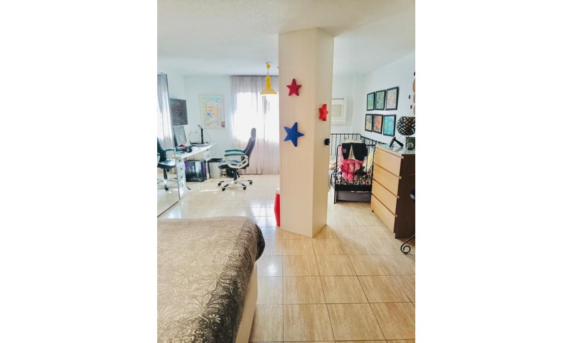 Resale - Duplex -
Torrevieja - Acequion