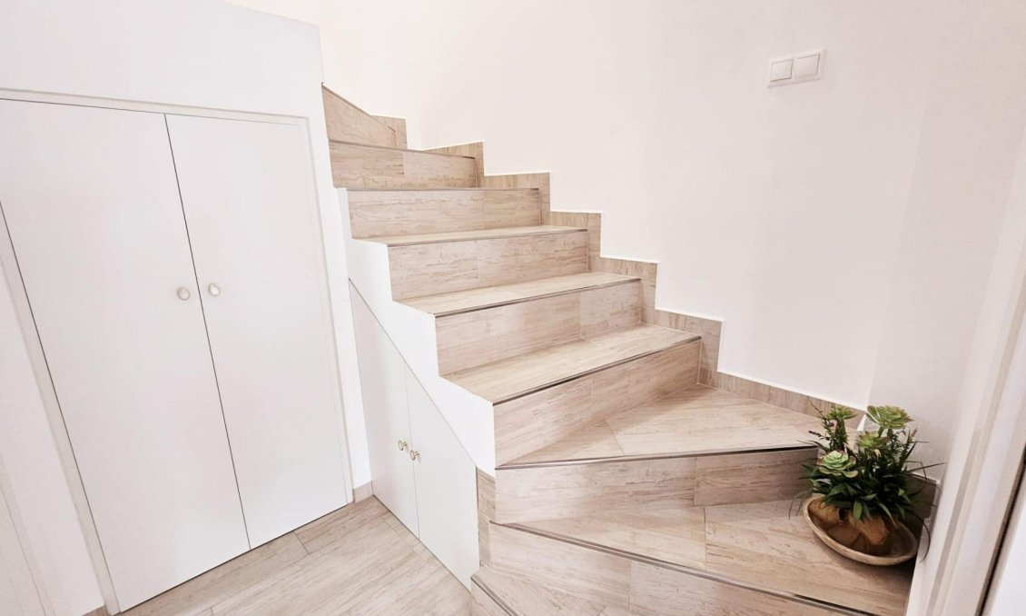 Resale - Duplex -
Torrevieja - La Siesta