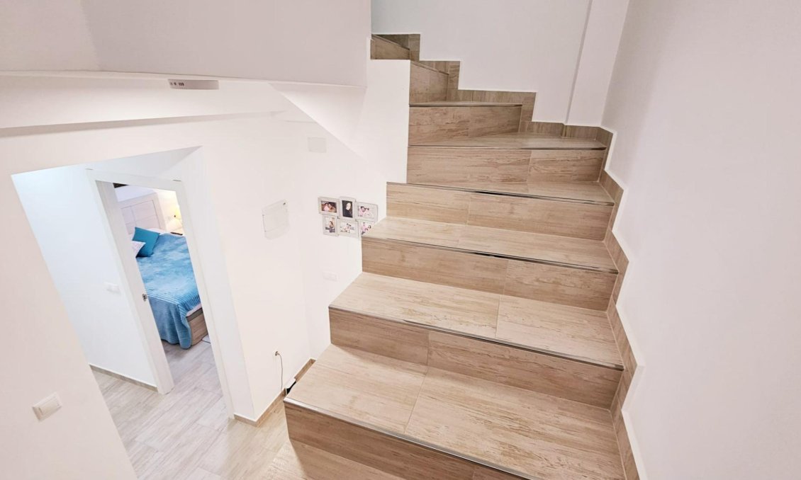 Resale - Duplex -
Torrevieja - La Siesta