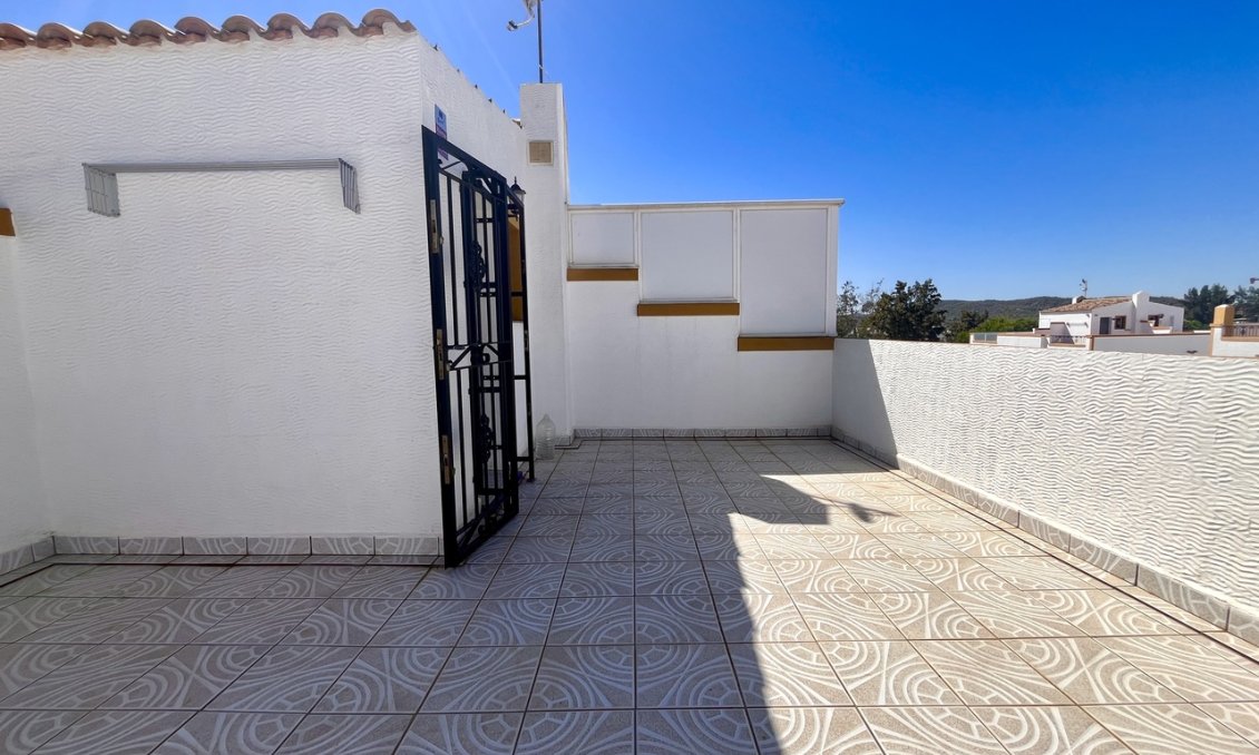 Resale - Town House -
San Miguel / Vistabella Golf - Inland
