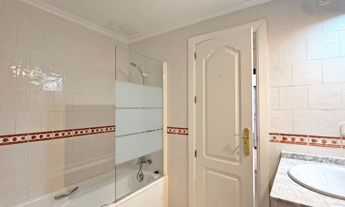 Revente - Appartement -
Orihuela Costa - Costa Blanca