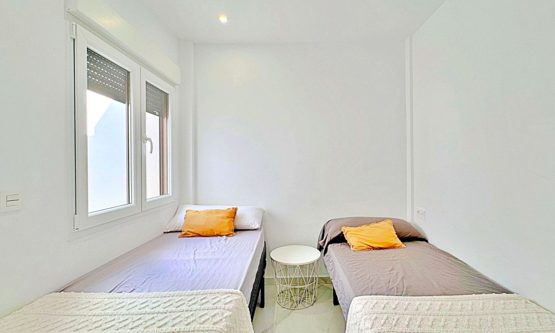 Wiederverkauf - Town House -
Torrevieja - Costa Blanca