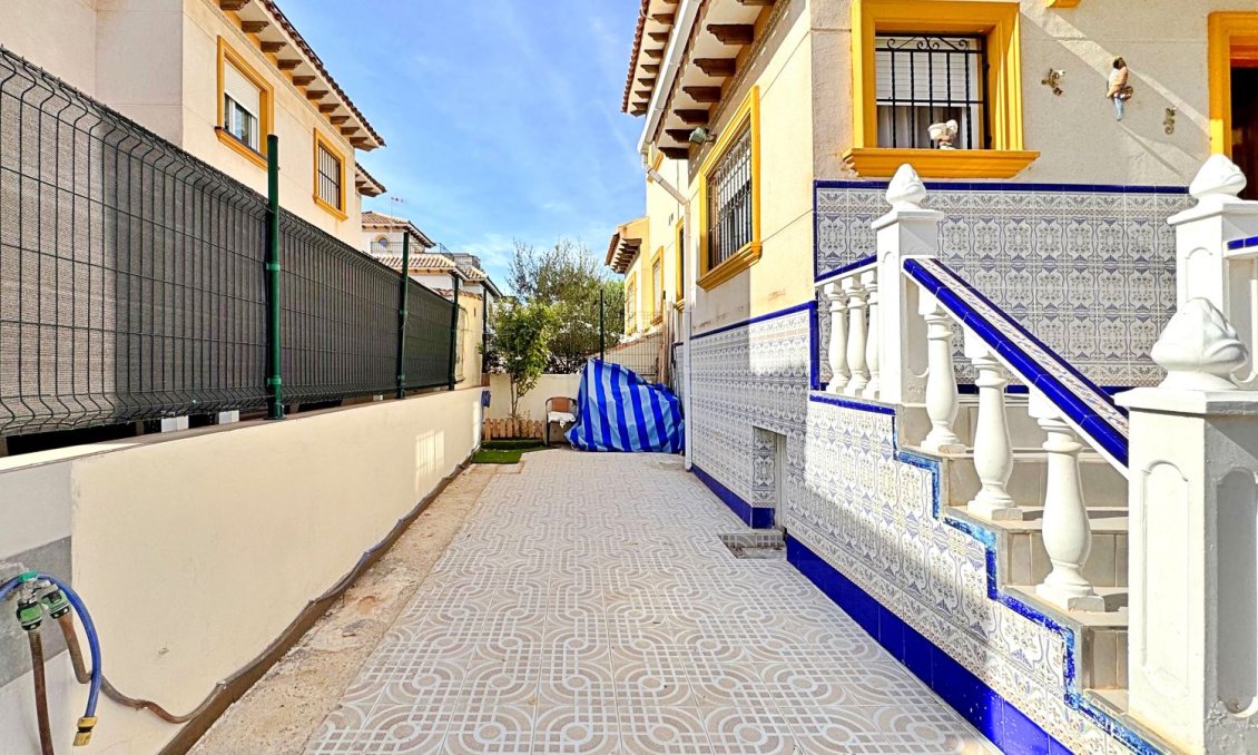 Resale - Town House -
Orihuela Costa - Costa Blanca