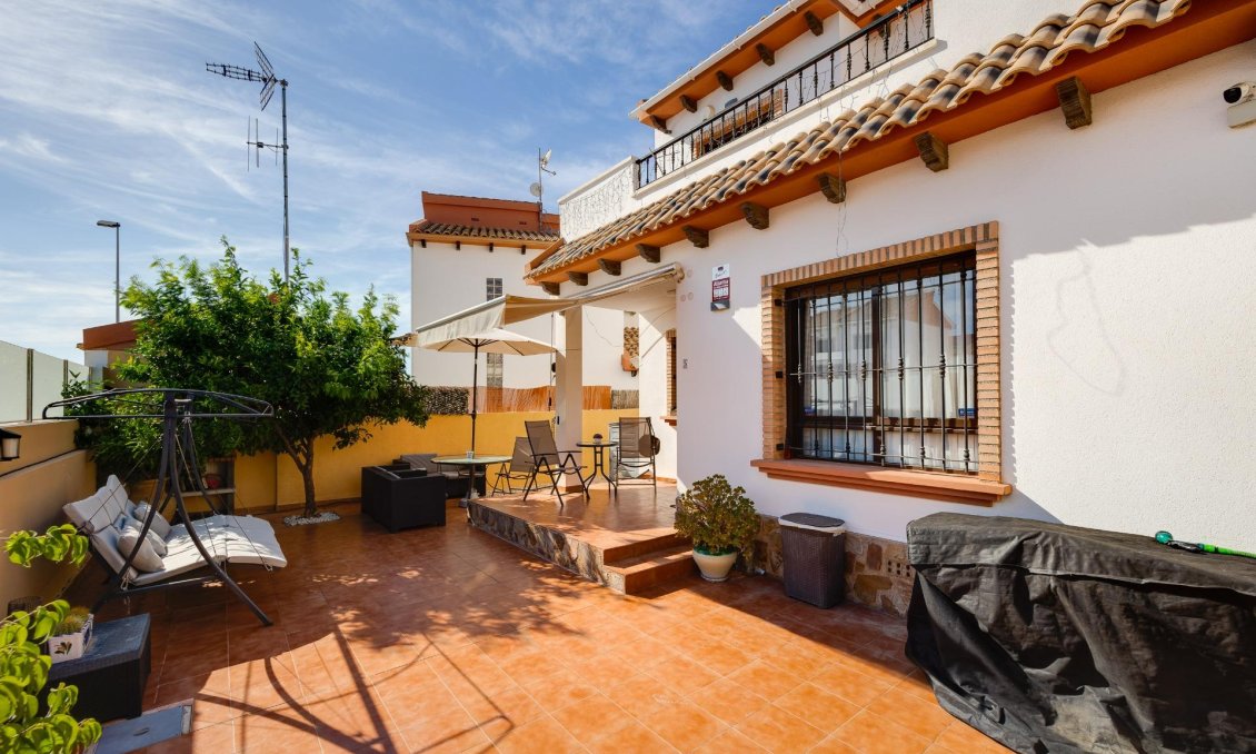 Resale - Villa -
Orihuela Costa - PAU 8