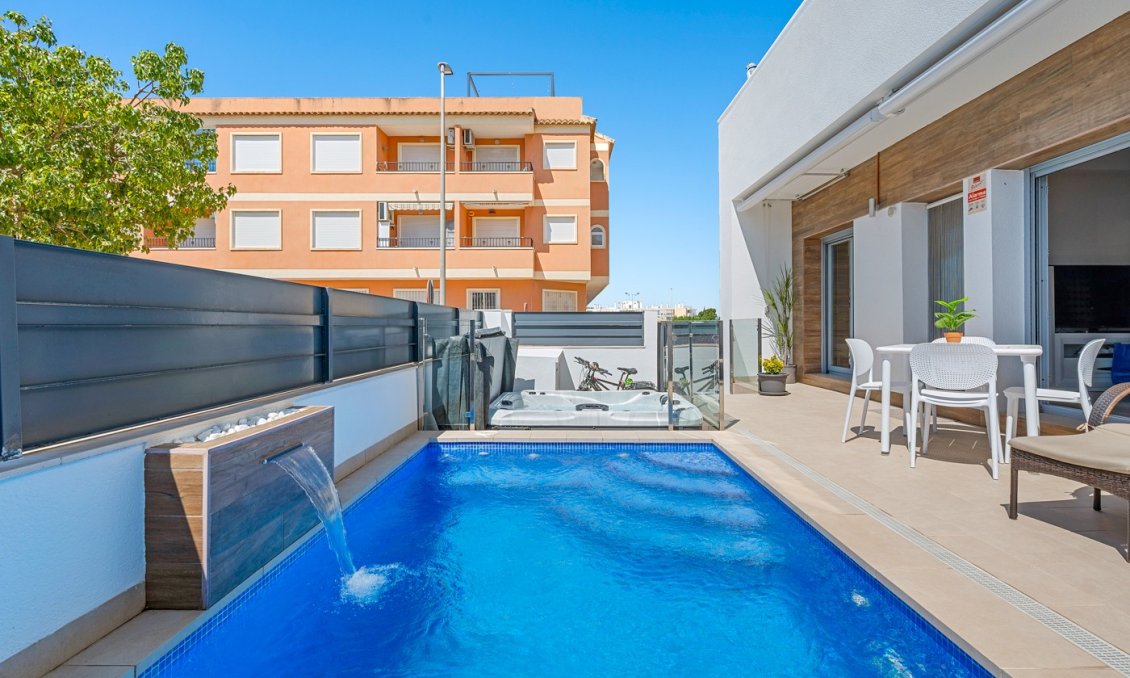 Resale - Town House -
Formentera del Segura - Costa Blanca