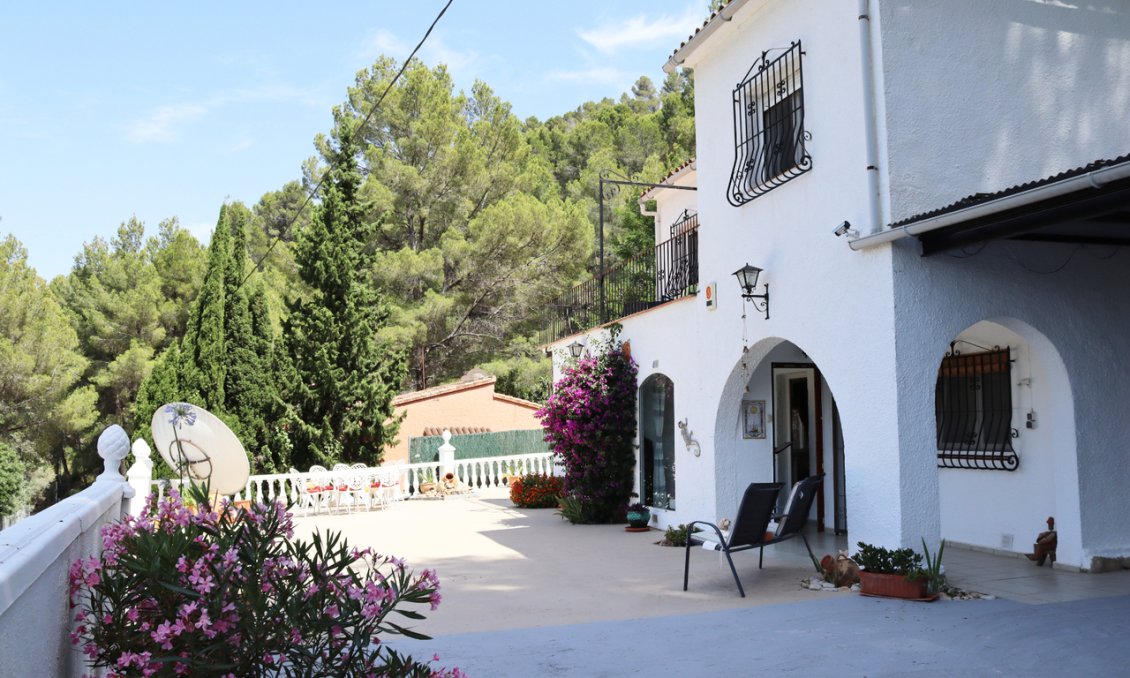 Resale - Villa -
Parcent - Inland