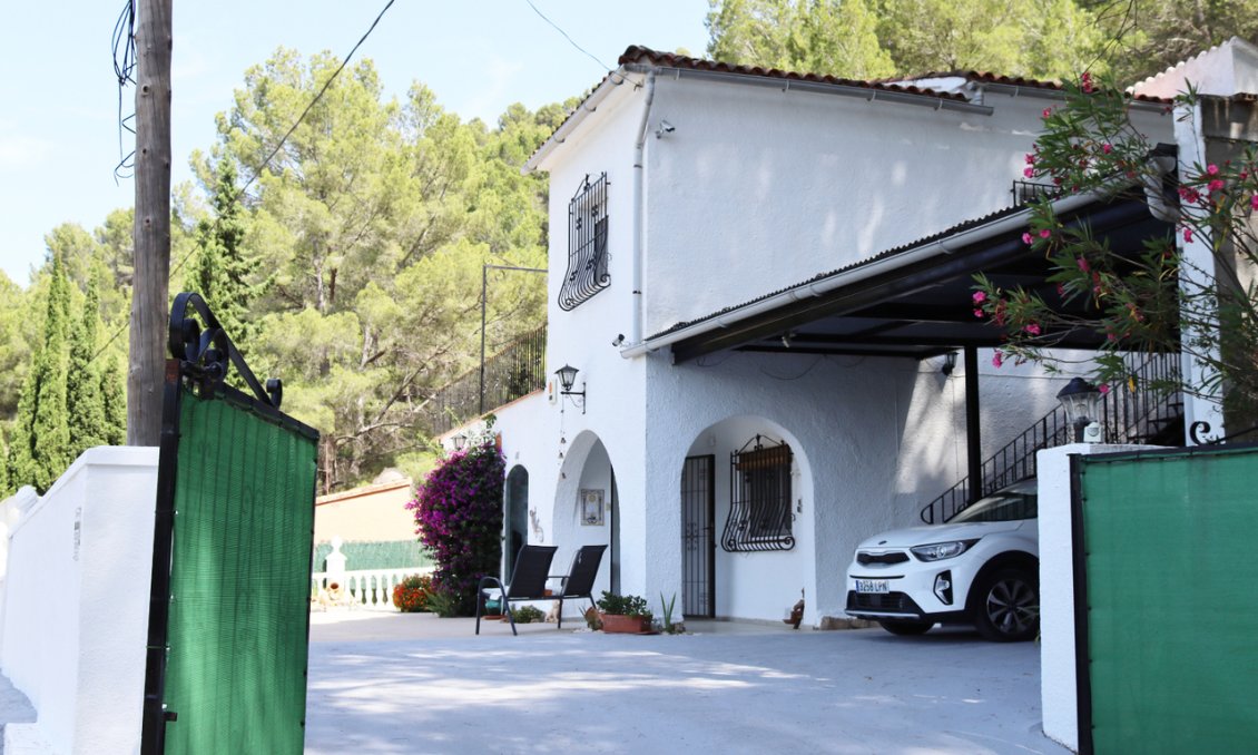 Resale - Villa -
Parcent - Inland