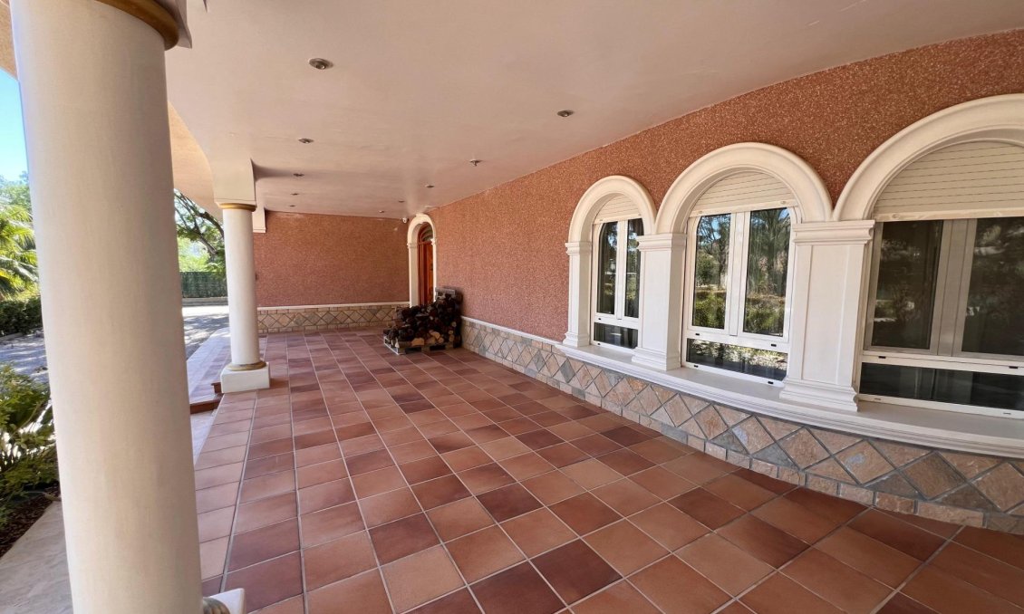 Resale - Villa -
Callosa de Segura - Callosa De Segura