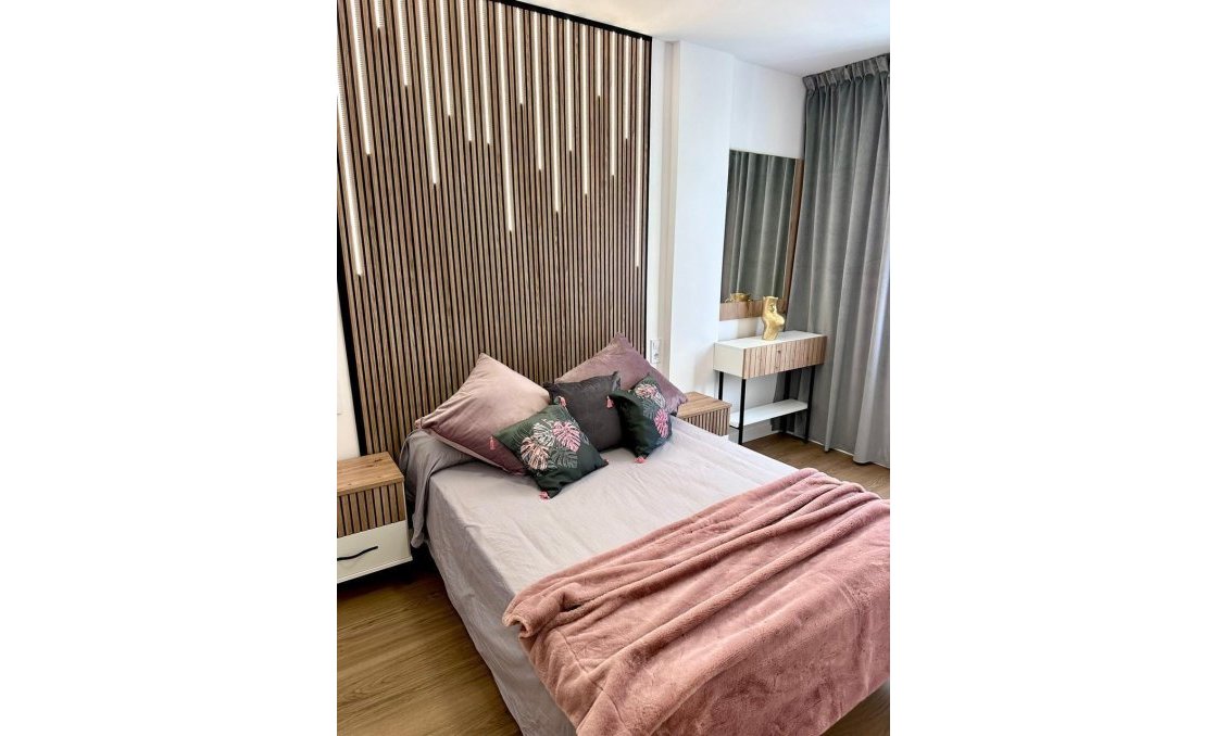 Resale - Apartment -
Torrevieja - Playa del Cura