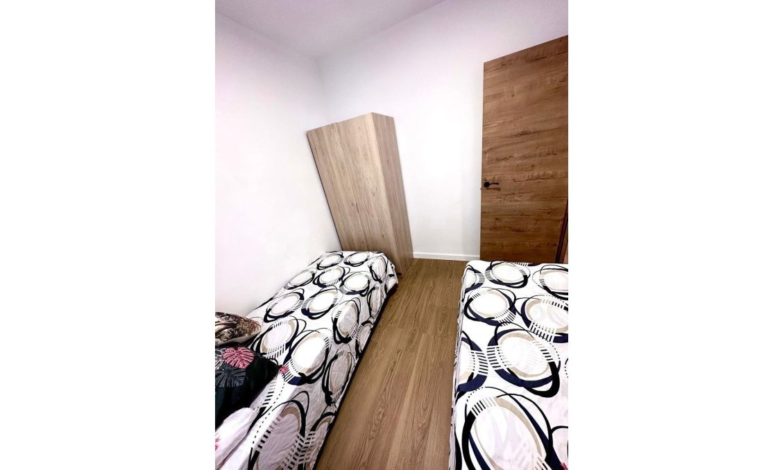 Resale - Apartment -
Torrevieja - Playa del Cura