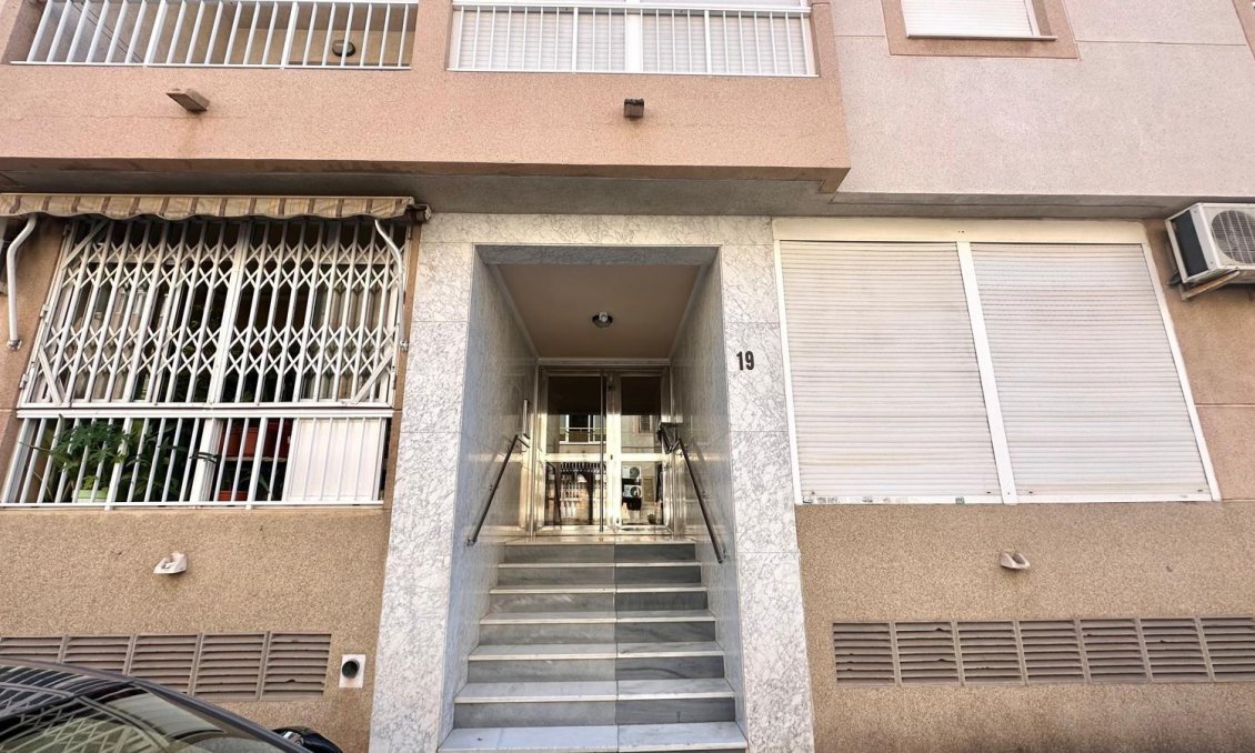 Revânzare - Mansardă -
Torrevieja - Acequion