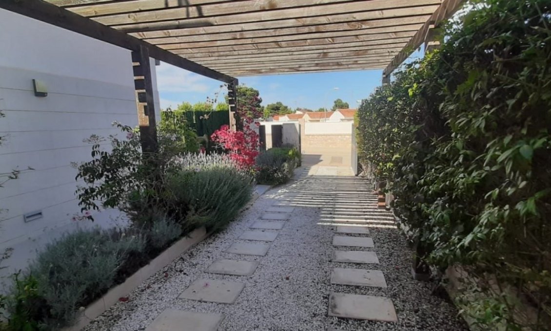 Resale - Villa -
San Javier - La Ribera