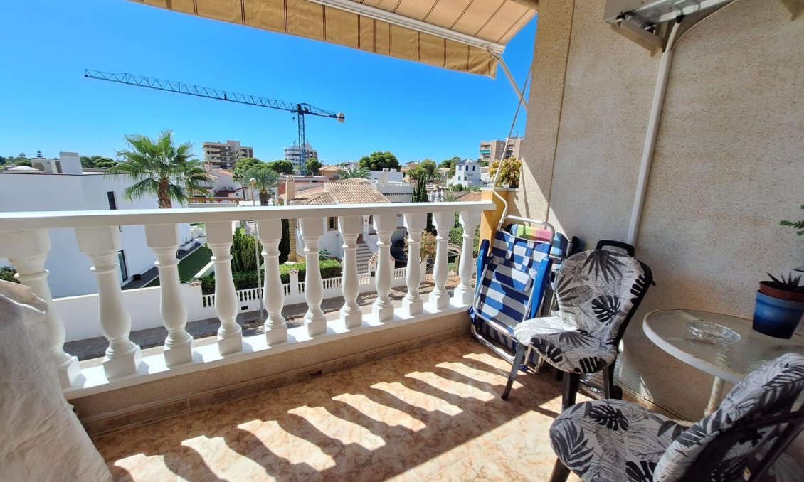 Wiederverkauf - Wohnung -
Orihuela Costa - La Zenia
