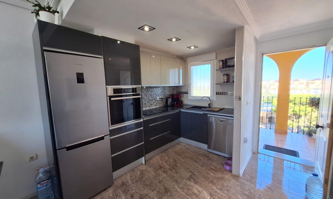 Wiederverkauf - Wohnung -
Orihuela Costa - La Zenia