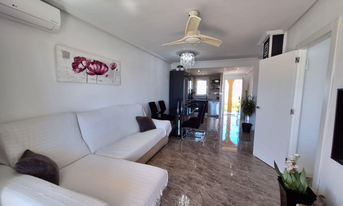 Wiederverkauf - Wohnung -
Orihuela Costa - La Zenia