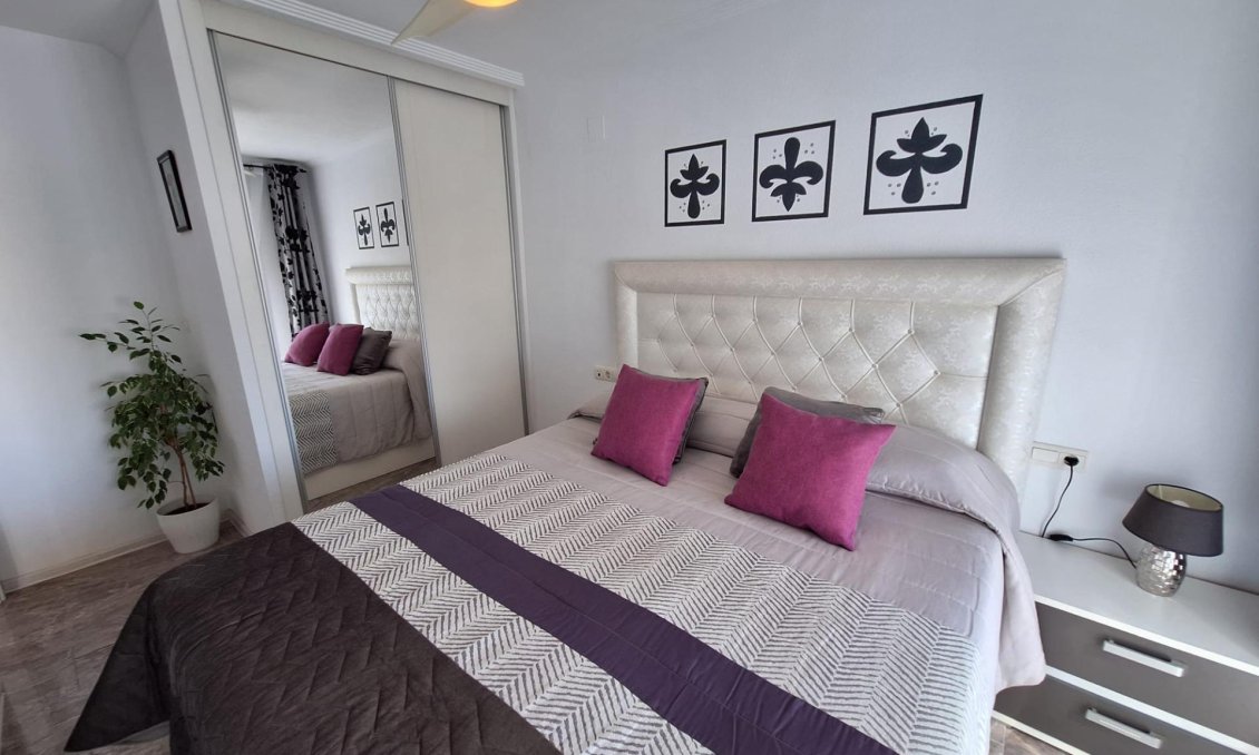 Wiederverkauf - Wohnung -
Orihuela Costa - La Zenia