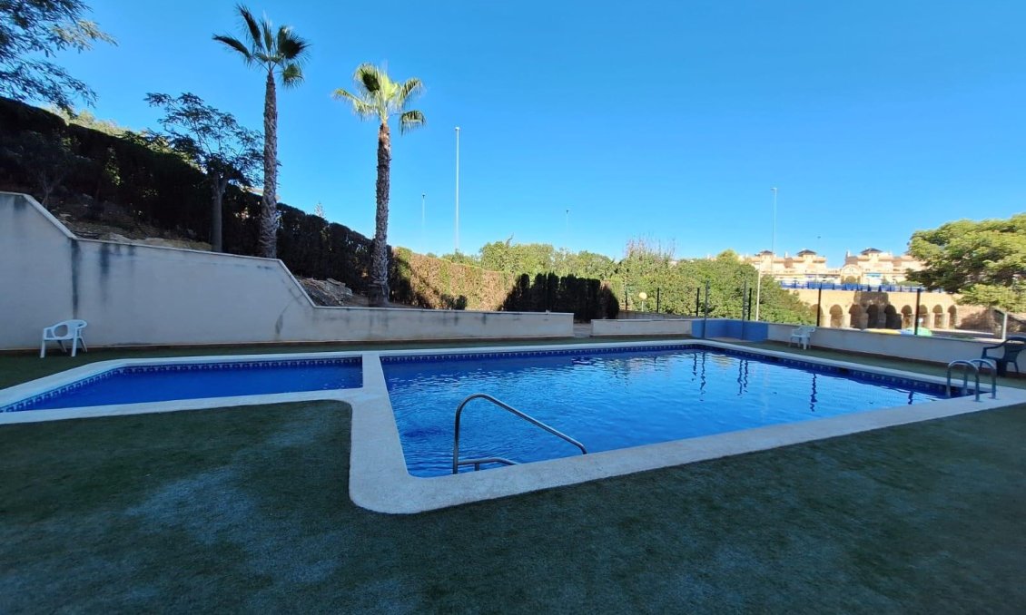 Wiederverkauf - Wohnung -
Orihuela Costa - La Zenia