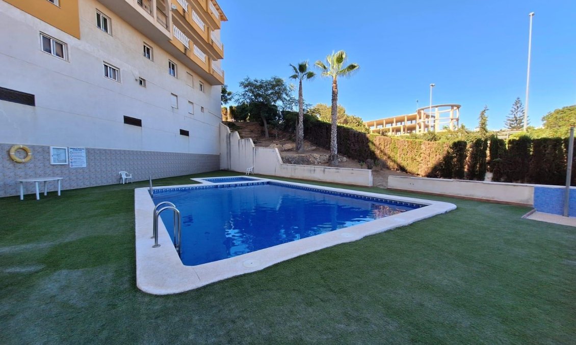 Wiederverkauf - Wohnung -
Orihuela Costa - La Zenia
