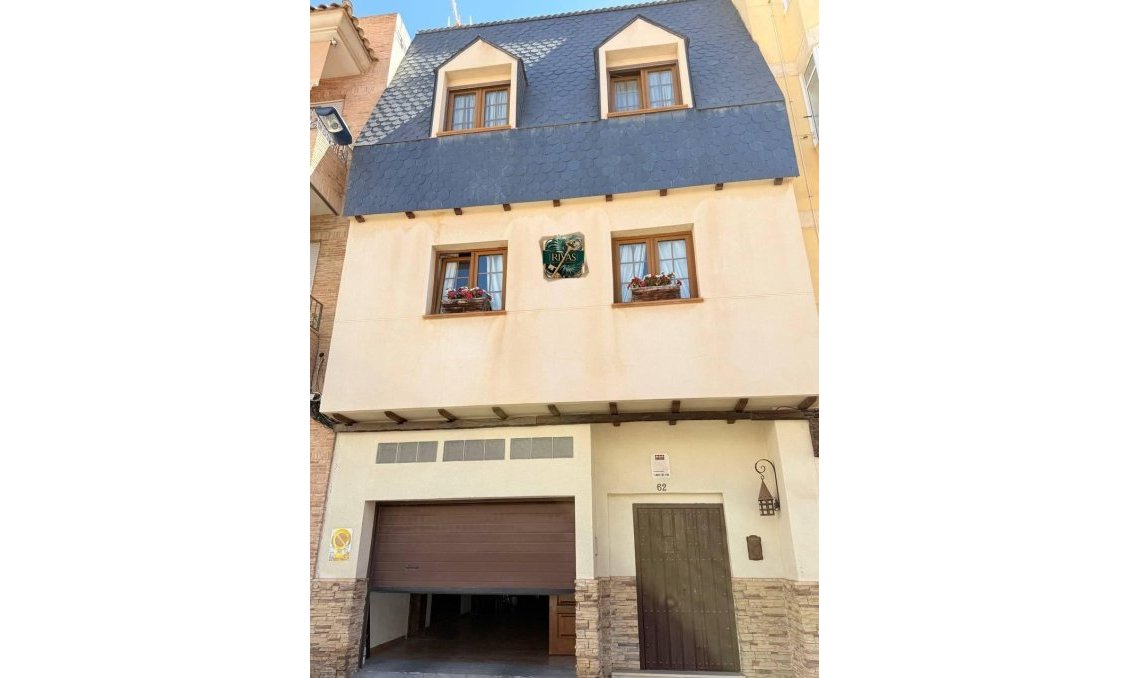 Resale - Town House -
Torrevieja