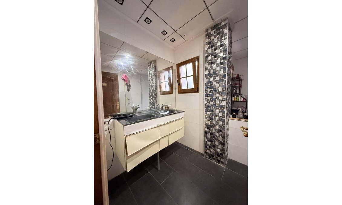 Resale - Town House -
Torrevieja