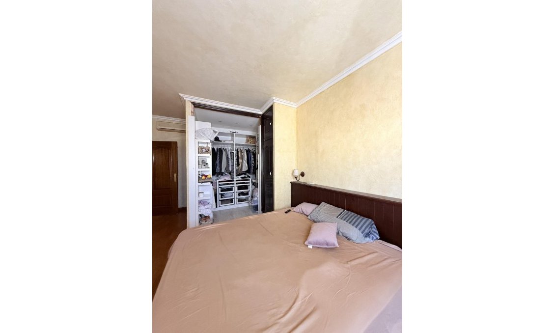 Resale - Town House -
Torrevieja