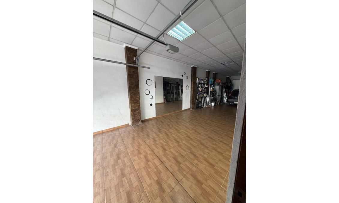 Resale - Town House -
Torrevieja