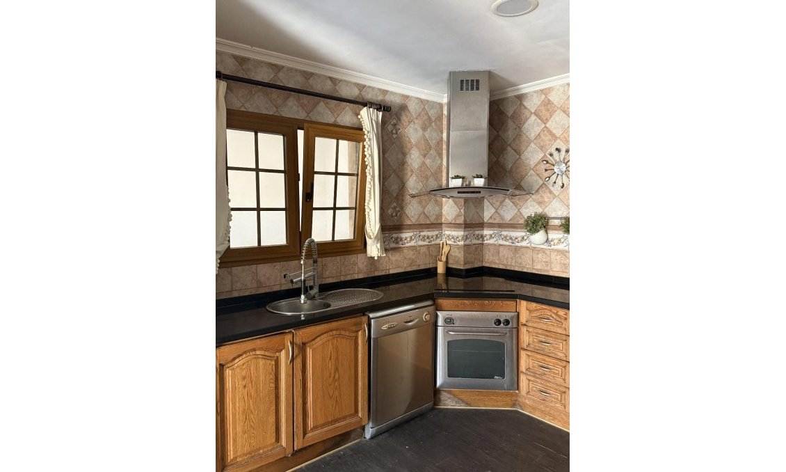 Resale - Town House -
Torrevieja