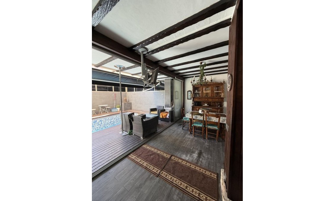 Resale - Town House -
Torrevieja