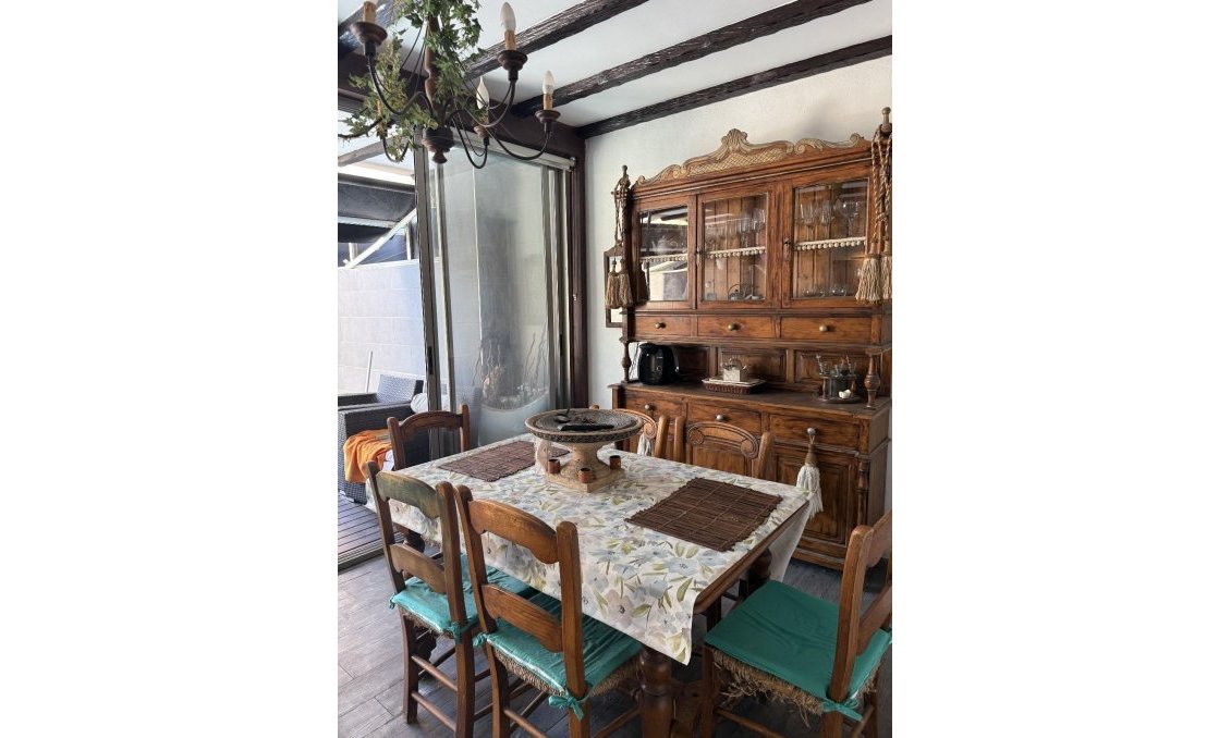 Resale - Town House -
Torrevieja