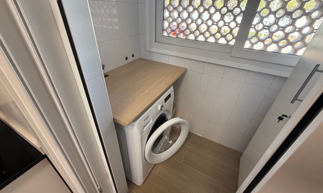 Wiederverkauf - Wohnung -
Orihuela - Inland