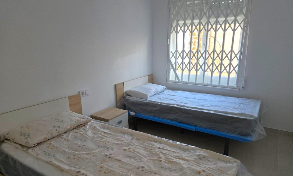 Wiederverkauf - Town House -
Torrevieja - La Mata