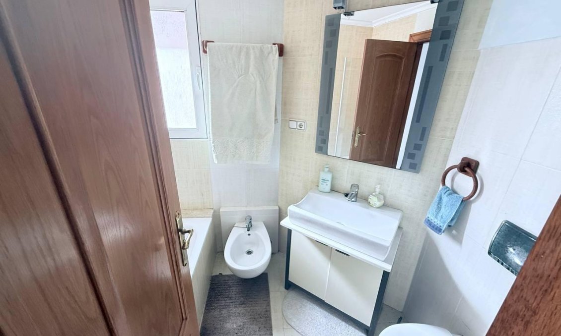 Resale - Apartment -
Orihuela Costa - Lomas de Cabo Roig