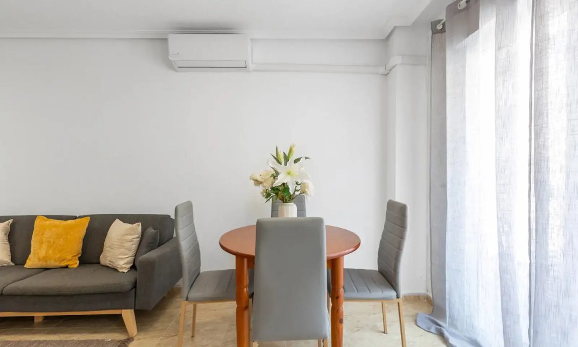 Wiederverkauf - Wohnung -
Torrevieja