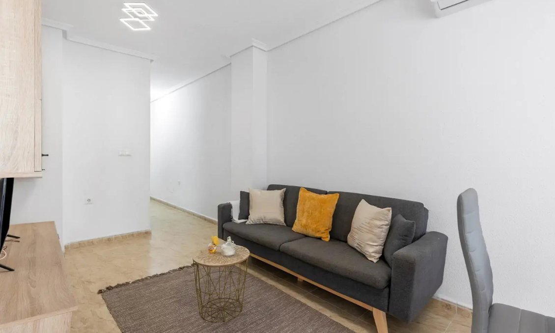 Wiederverkauf - Wohnung -
Torrevieja