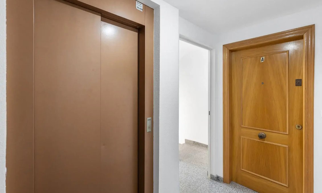 Wiederverkauf - Wohnung -
Torrevieja