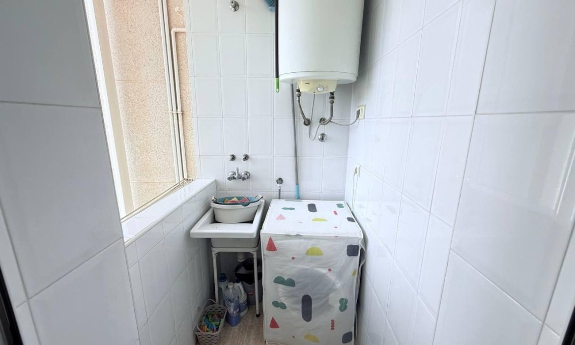 Segunda mano - Apartamento -
Orihuela Costa - Campoamor