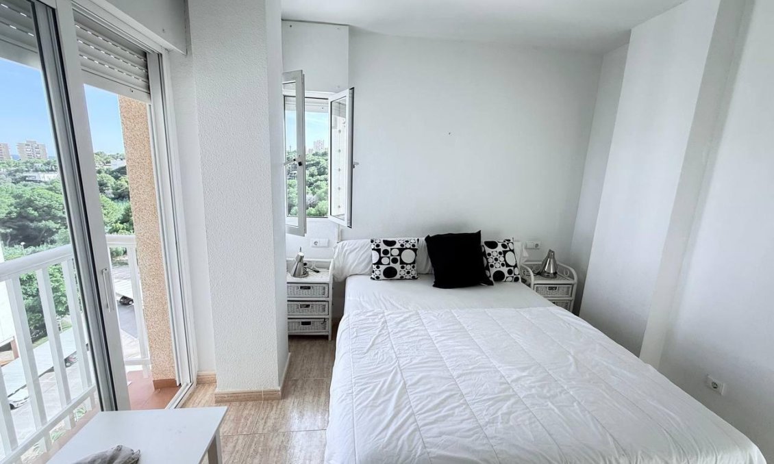 Segunda mano - Apartamento -
Orihuela Costa - Campoamor